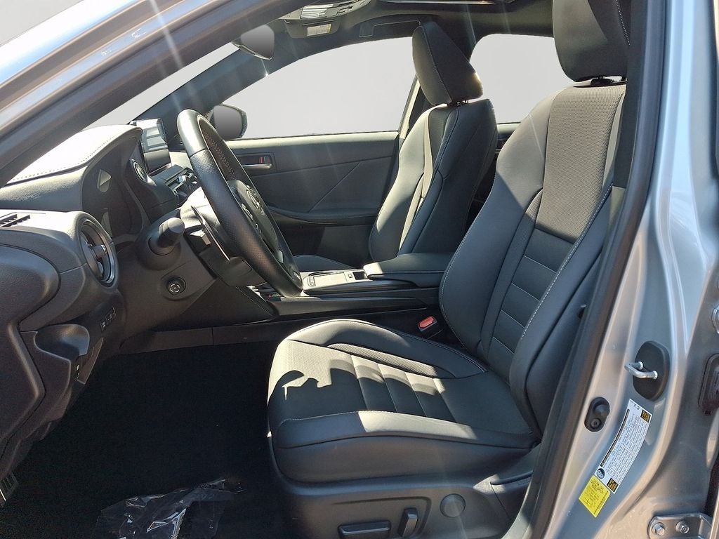 2025 Lexus IS 350 F SPORT 350 F SPORT NAVIGATION SYSTEM,INTUITIVE PARK ASSIST
