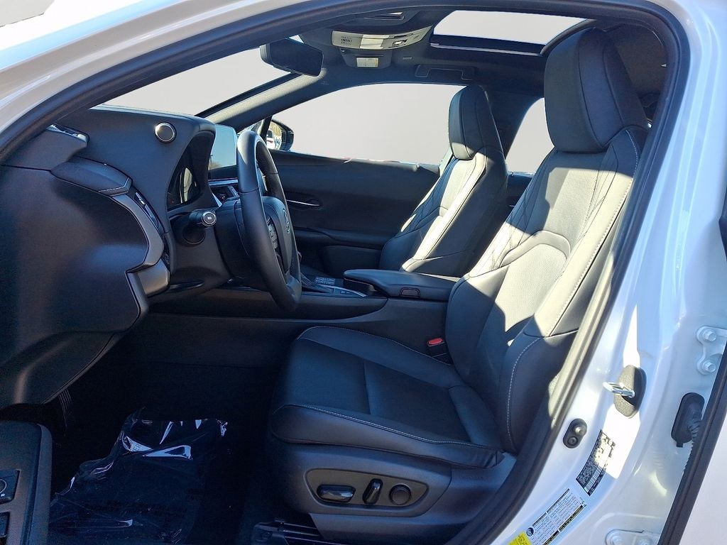 2023 Lexus UX 250h Premium 250h Premium PREMIUM PACKAGE, INTUITIVE PARKING ASSIST