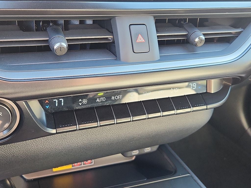 2025 Lexus UX 300h Premium 300h Premium COLD AREA PKG,