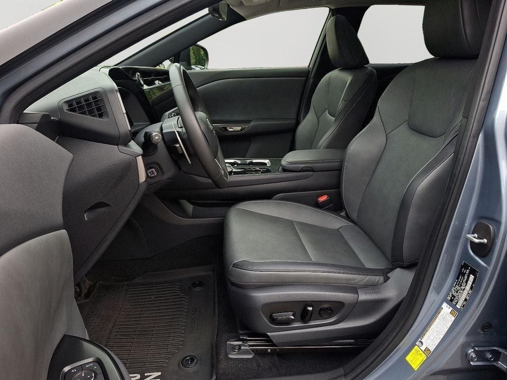2024 Lexus RZ 450e Premium 450e Premium COLD AREA PKG, INTUITIVE PARKING ASSIST
