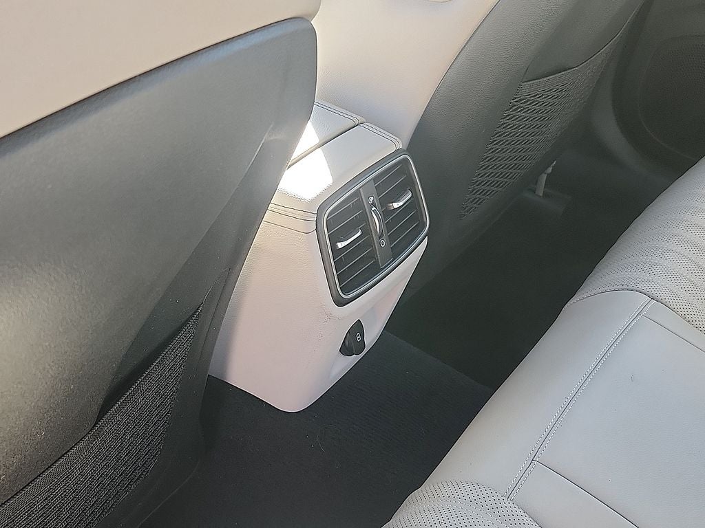 2019 Genesis G70 3.3T Advanced ELITE PACKAGE