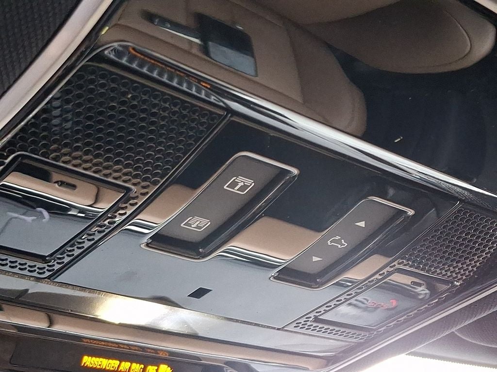 2025 Land Rover Range Rover Sport Plug-in Hybrid Dynamic SE HEADS UP DISPLAY