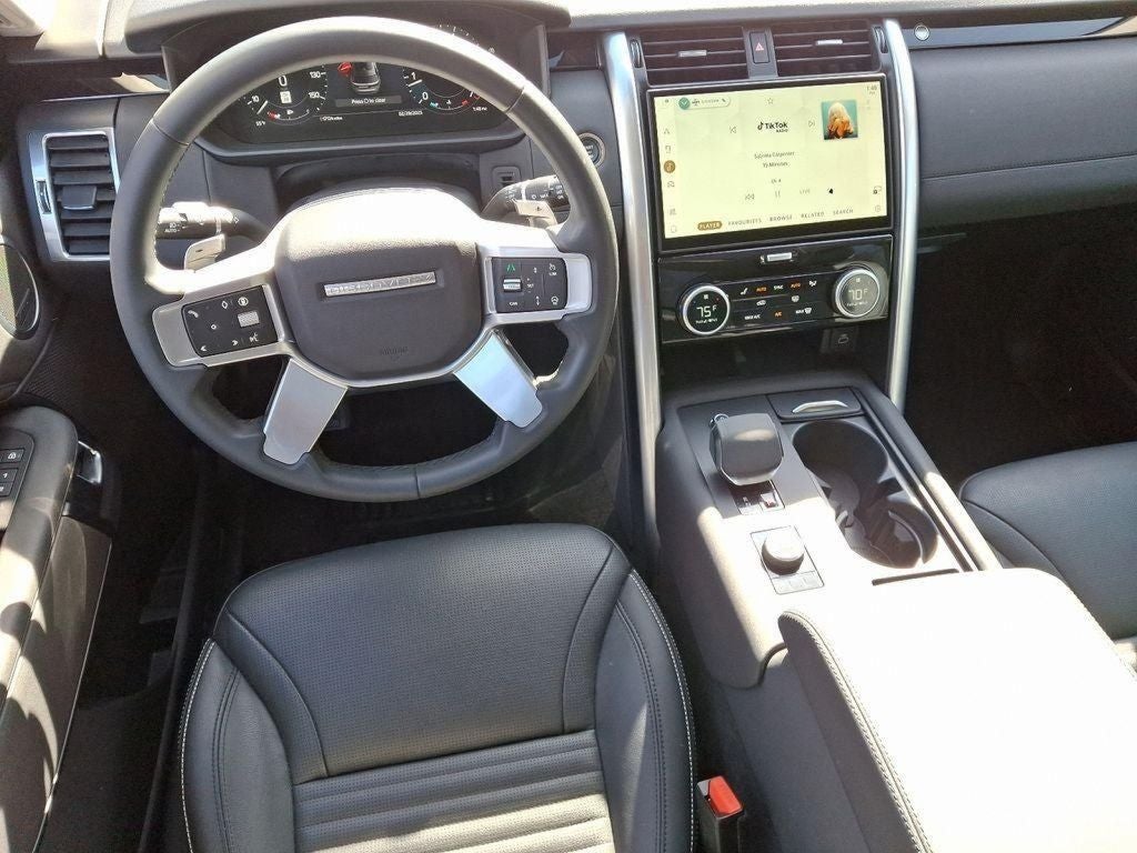 2024 Land Rover Discovery S