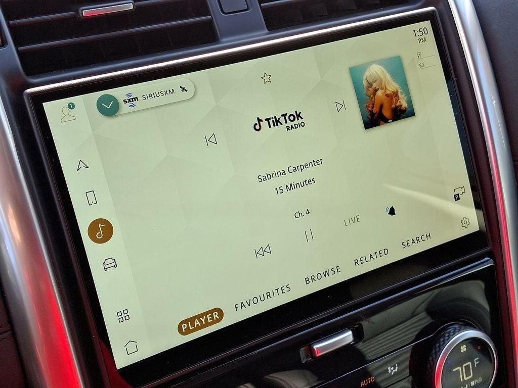 2024 Land Rover Discovery S