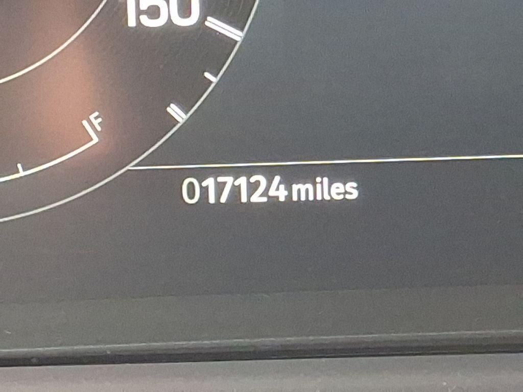 2024 Land Rover Discovery S