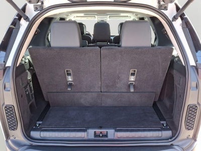 2024 Land Rover Discovery S