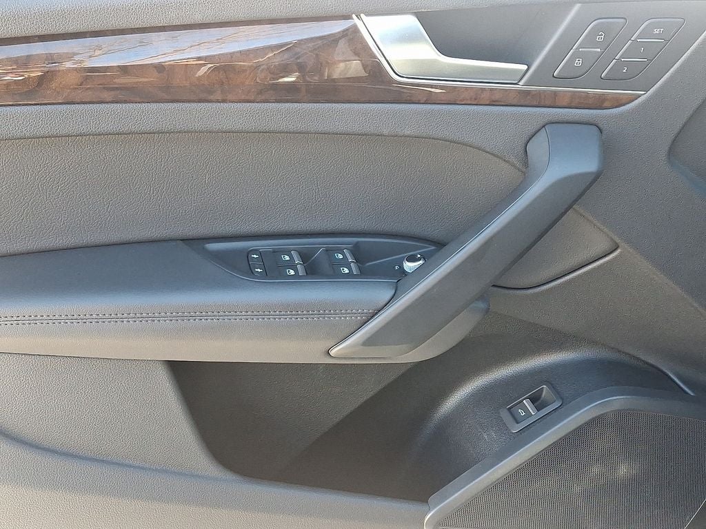 2020 Audi Q5 45 Premium Plus quattro