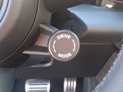 2024 Porsche Macan Electric 4