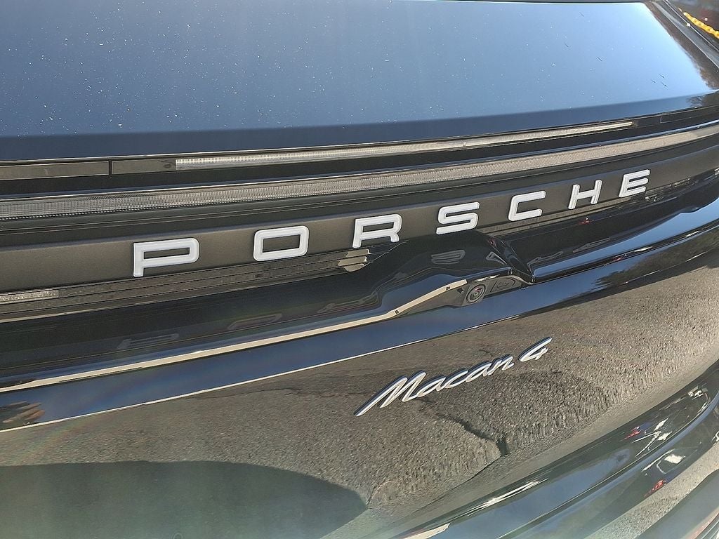 2024 Porsche Macan Electric 4