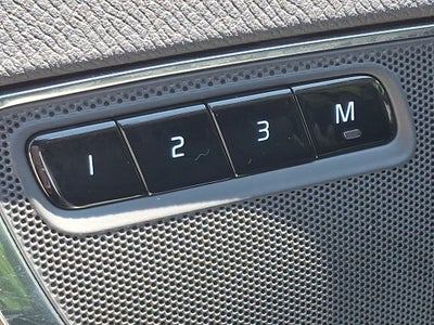 2021 Volvo XC90 T6 Momentum
